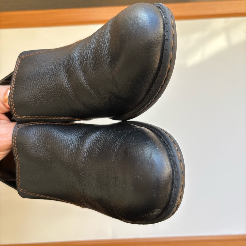 B.O.C Born Concepts Women’s Clog Booties Size 9 Black Leather Block Heel Slip On - Picture 7 of 16